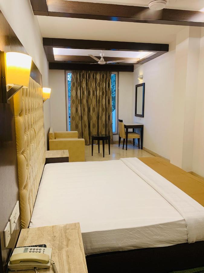 Metropolis Tourist Home Paharganj Нью-Дели Экстерьер фото