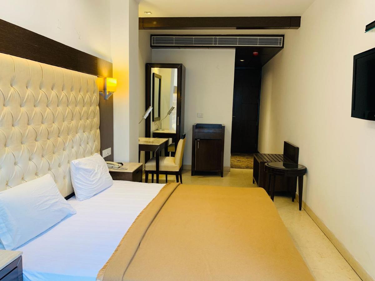 Metropolis Tourist Home Paharganj Нью-Дели Экстерьер фото