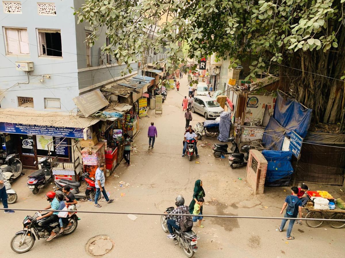 Metropolis Tourist Home Paharganj Нью-Дели Экстерьер фото