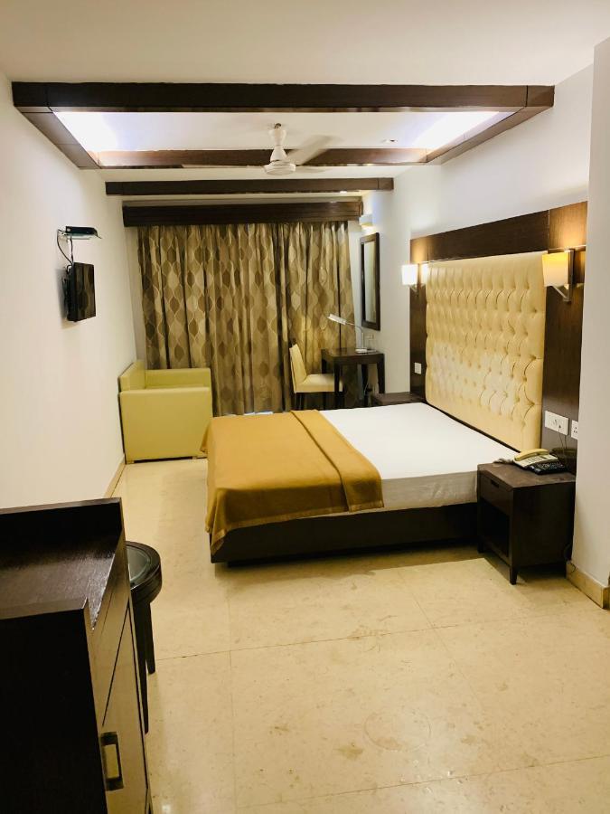 Metropolis Tourist Home Paharganj Нью-Дели Экстерьер фото