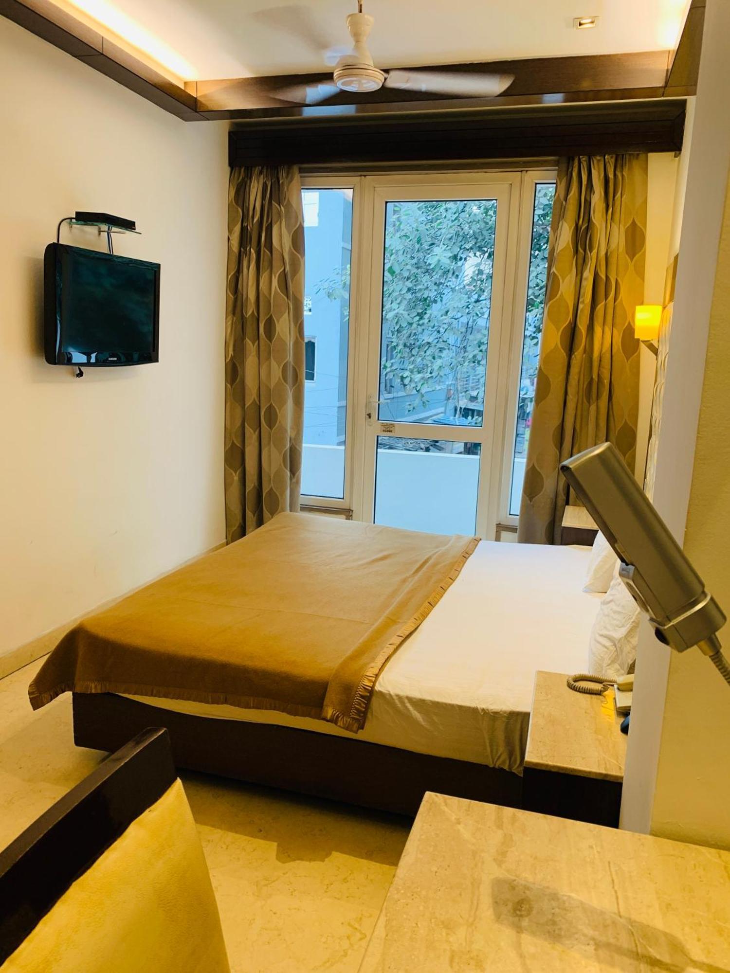 Metropolis Tourist Home Paharganj Нью-Дели Экстерьер фото