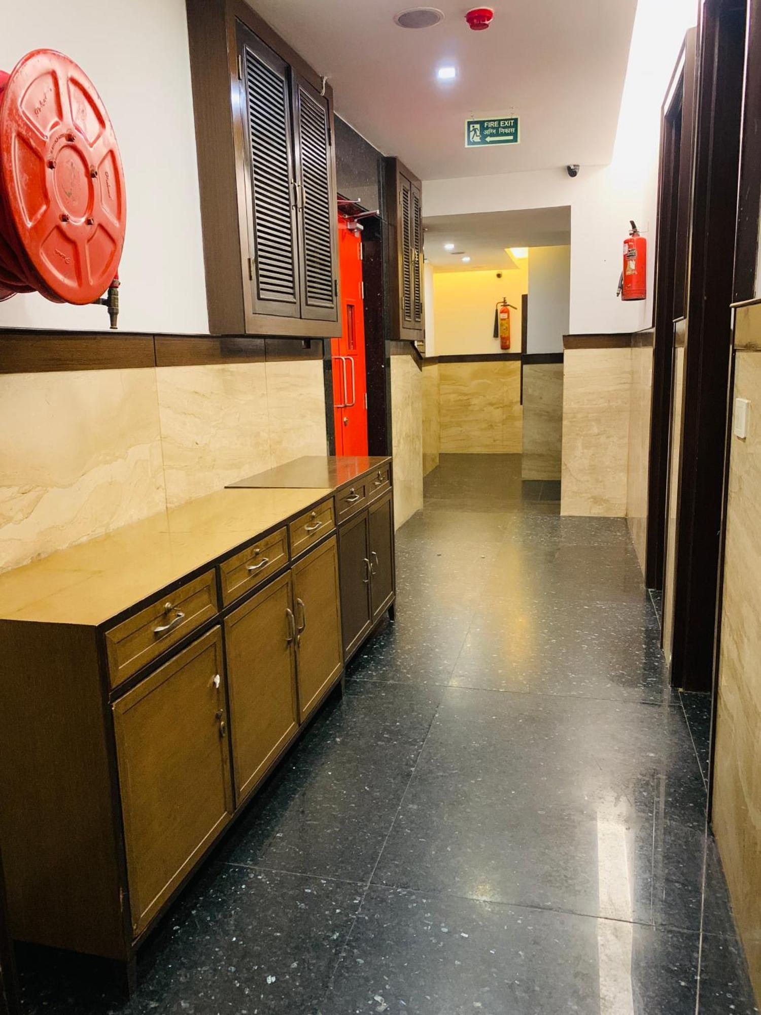Metropolis Tourist Home Paharganj Нью-Дели Экстерьер фото