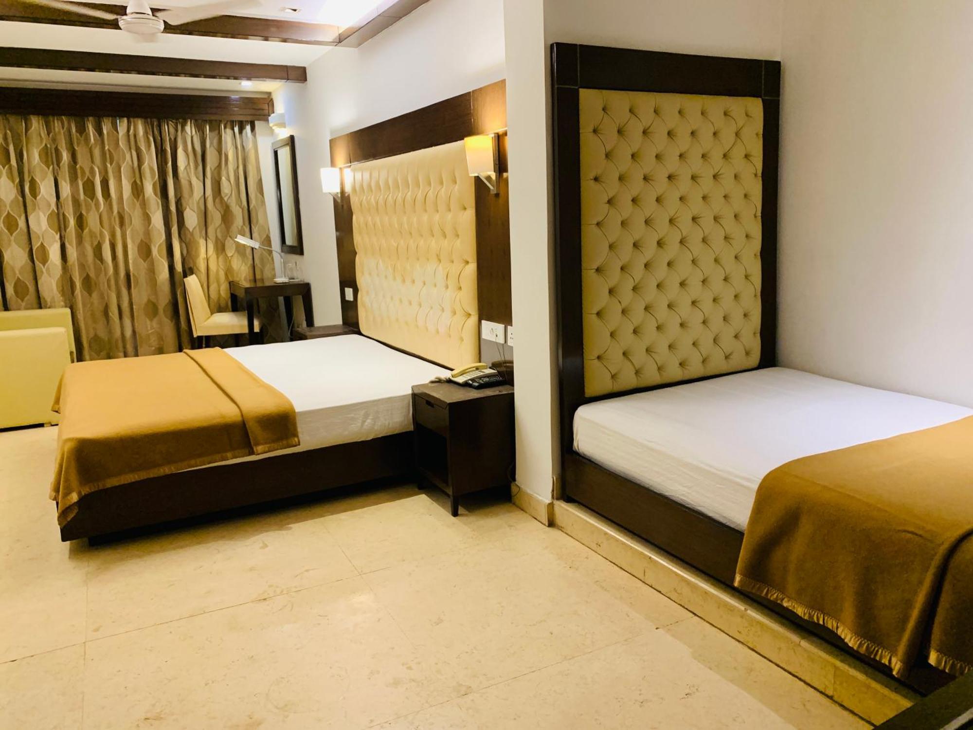 Metropolis Tourist Home Paharganj Нью-Дели Экстерьер фото